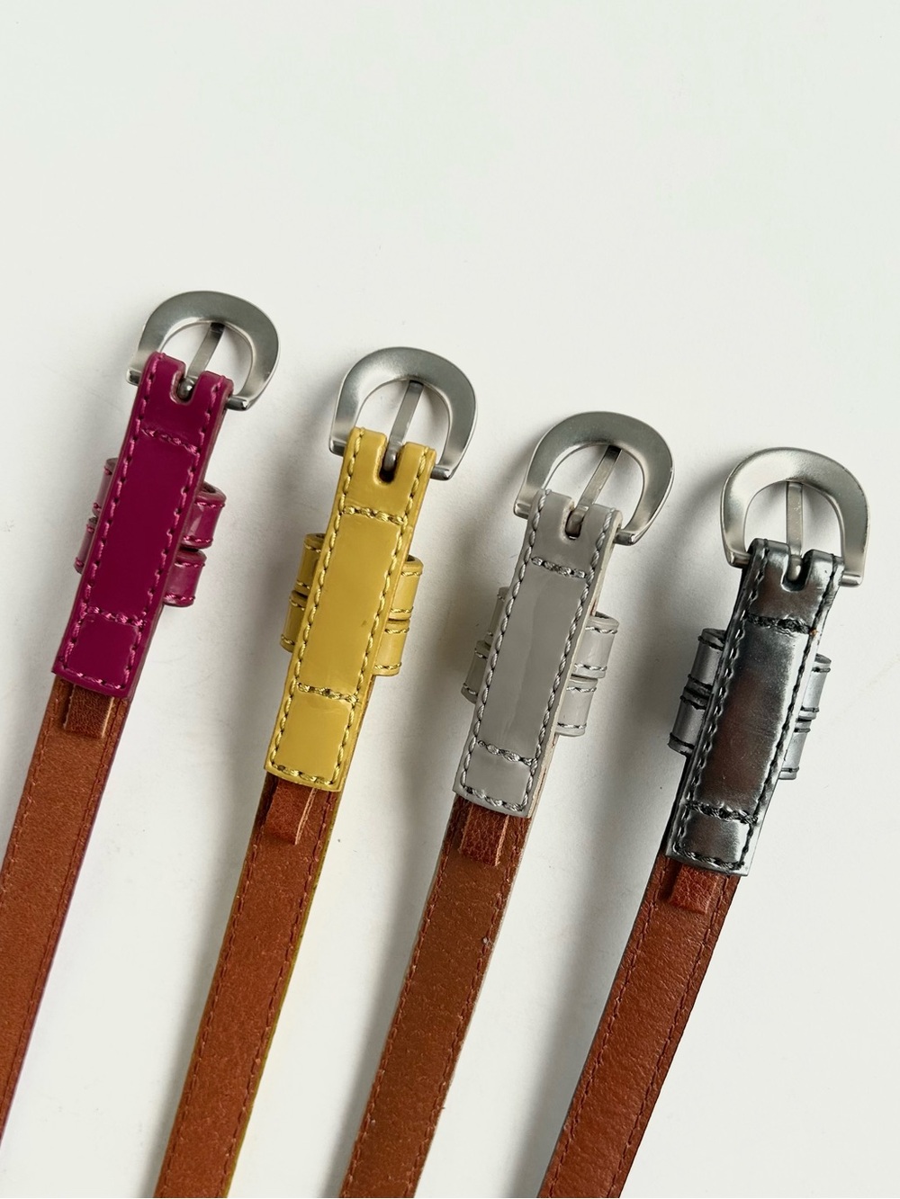 4 X Uniqlo lacquered leather skinny belt - Picture 2 of 10